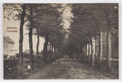 18231 Gezicht in de Kerkewijk te Veenendaal.